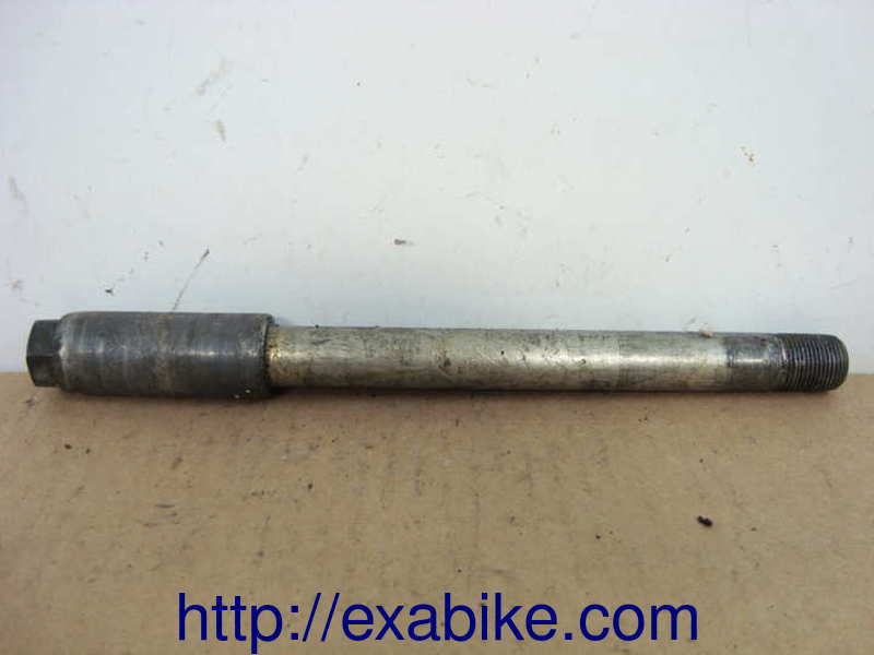 front wheel axle Voir la photo ou référence modele a identifier - photo 1