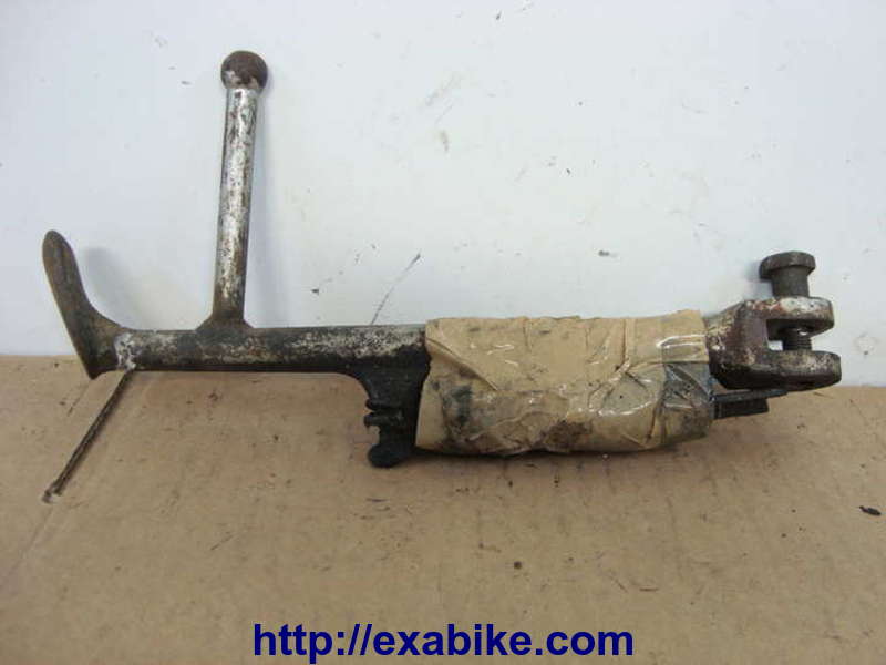 side stand Yamaha FZR 750 - photo 1