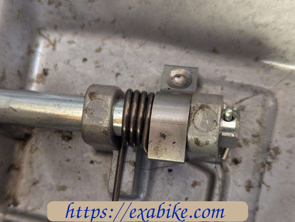 clutch cover Honda NX 125 - photo 4