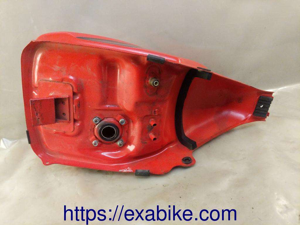 réservoir à essence Honda CBR 125 - photo 4