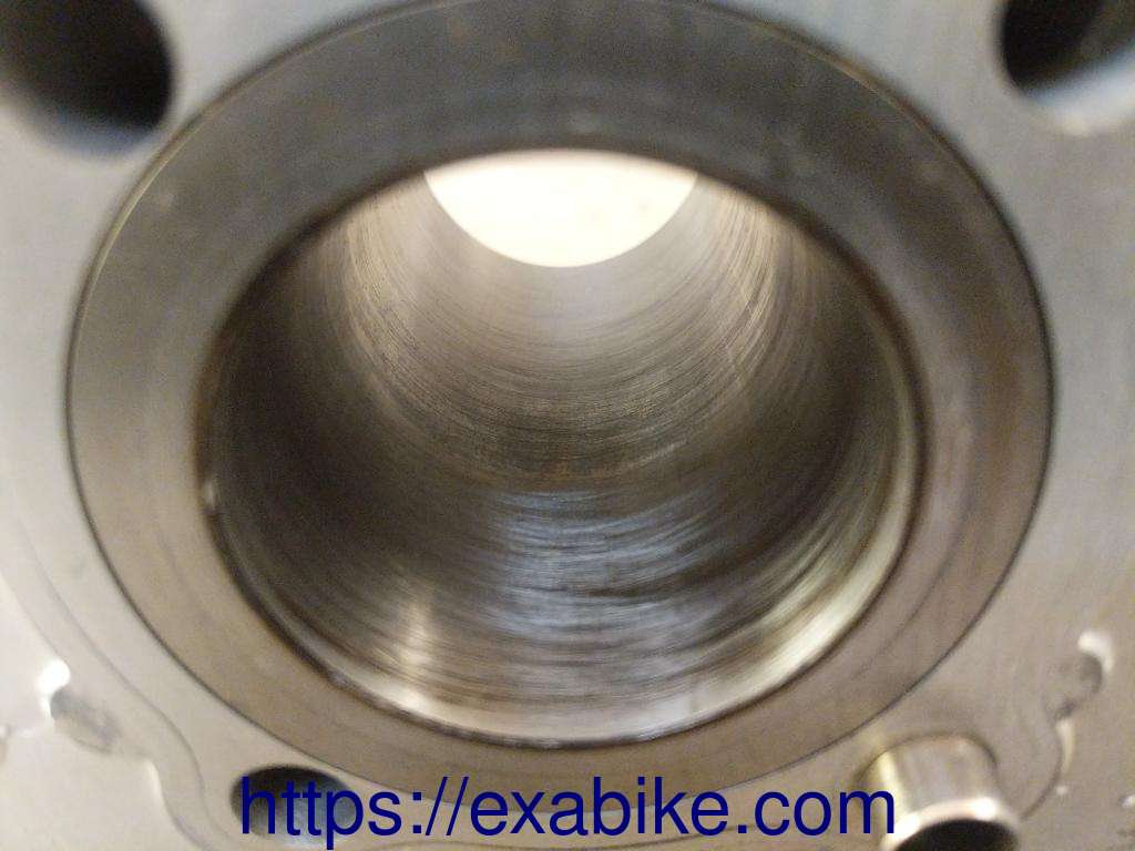 cylinder Yamaha XV 125 Virago - photo 4