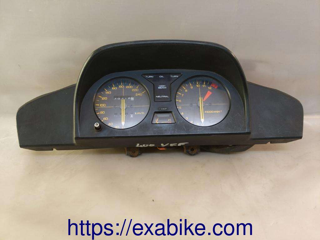 dashboard Honda VF 400 F - photo 1