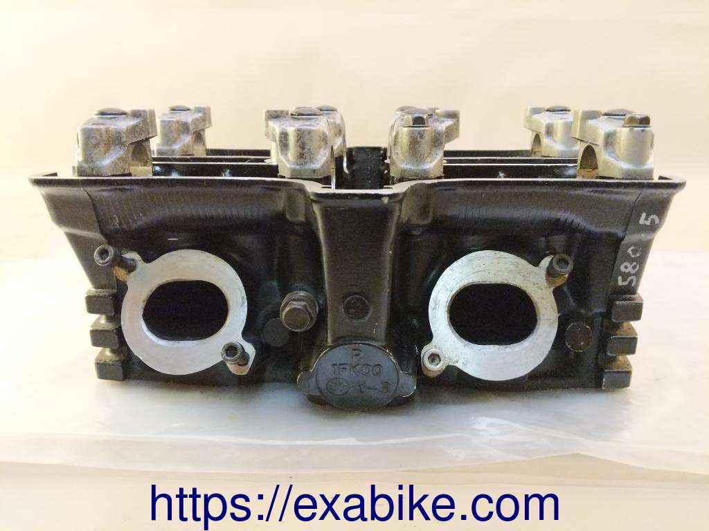 cylinder head (r) Yamaha 1200 VMAX - photo 3