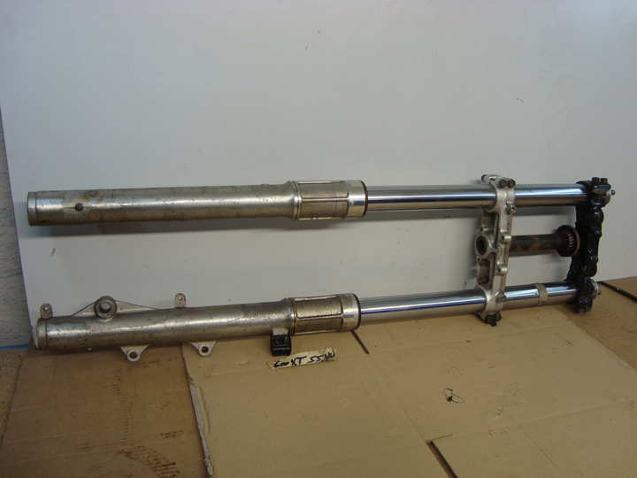 complete fork Yamaha XT 600 - photo 1