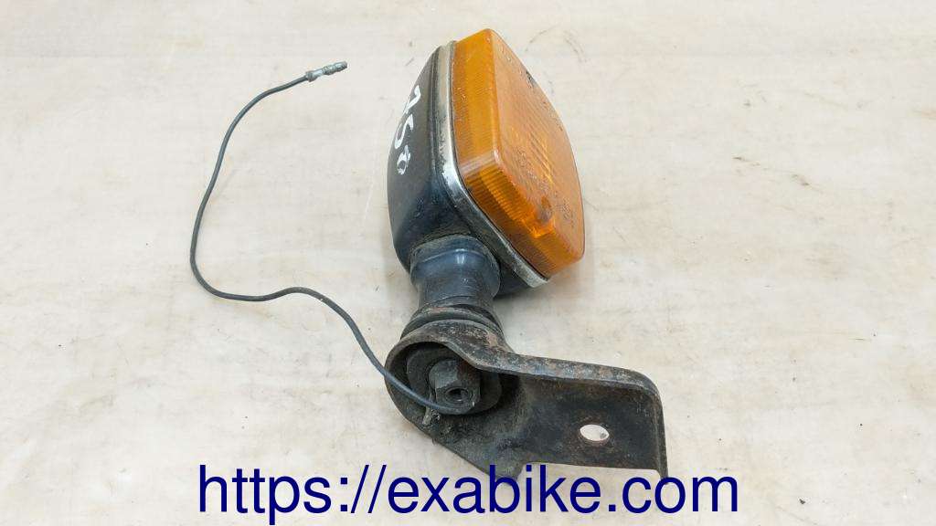 turn signal Suzuki GSX 750 - photo 3