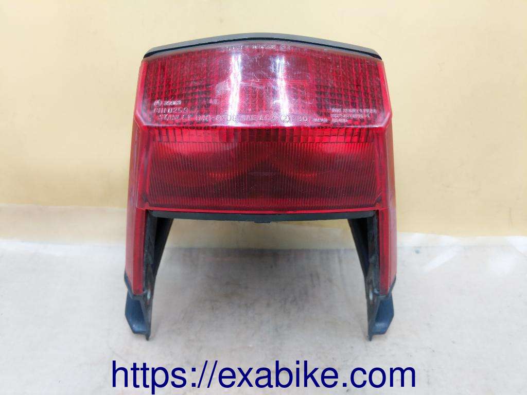 tail light Yamaha XZ 550 - photo 2