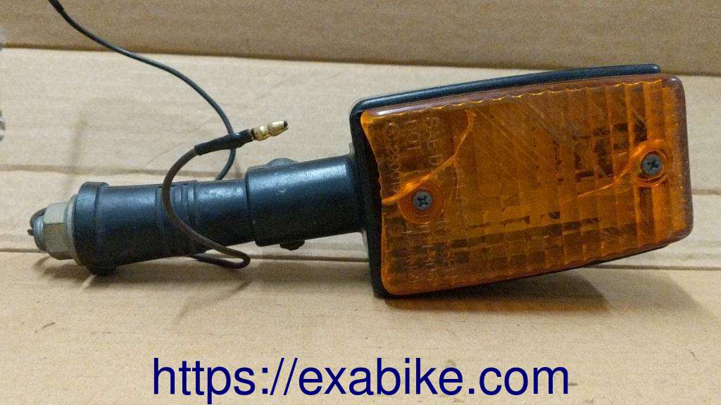 turn signal Yamaha XZ 550 - photo 1