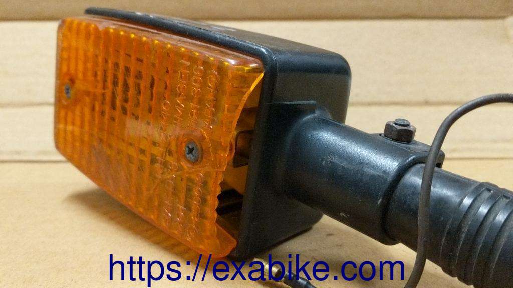 turn signal Yamaha XZ 550 - photo 3