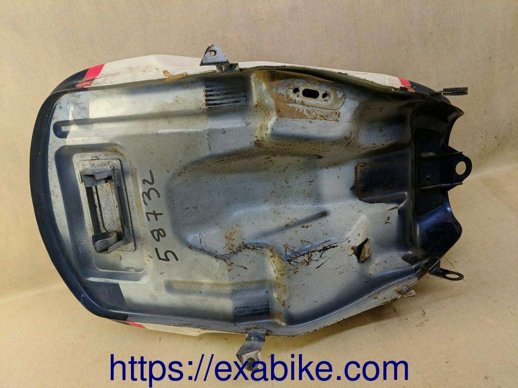 réservoir à essence Kawasaki GPZ 500 - photo 4