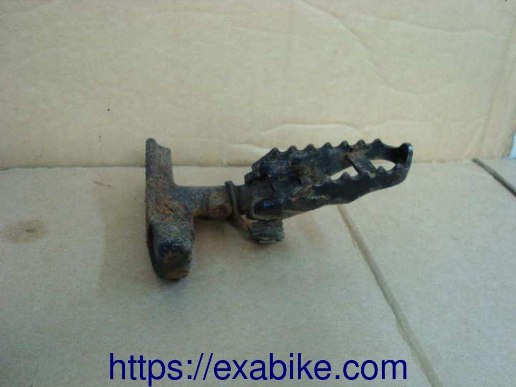 right footrest Honda XLR 250 - photo 1