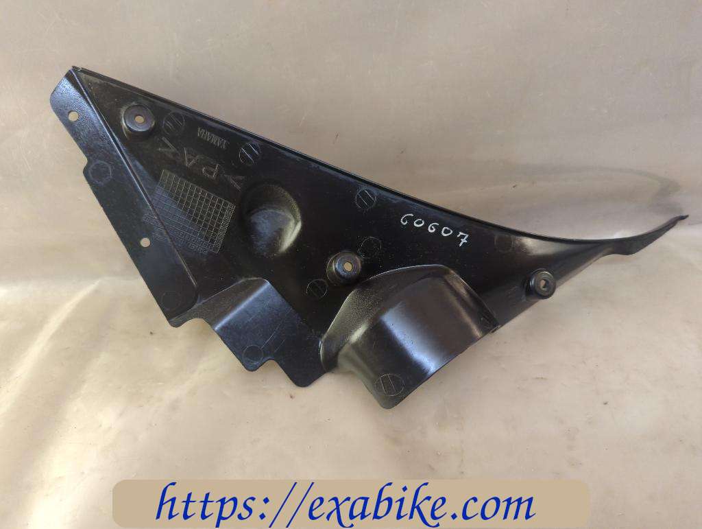 cowl inside cover, right Yamaha FJR 1300 - photo 2