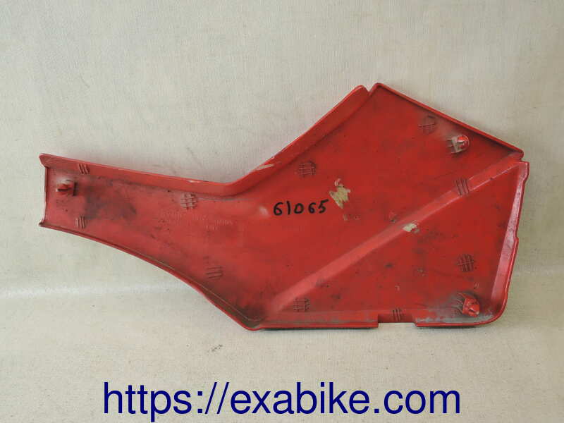 cache latéral gauche Honda CBX 750 - photo 2