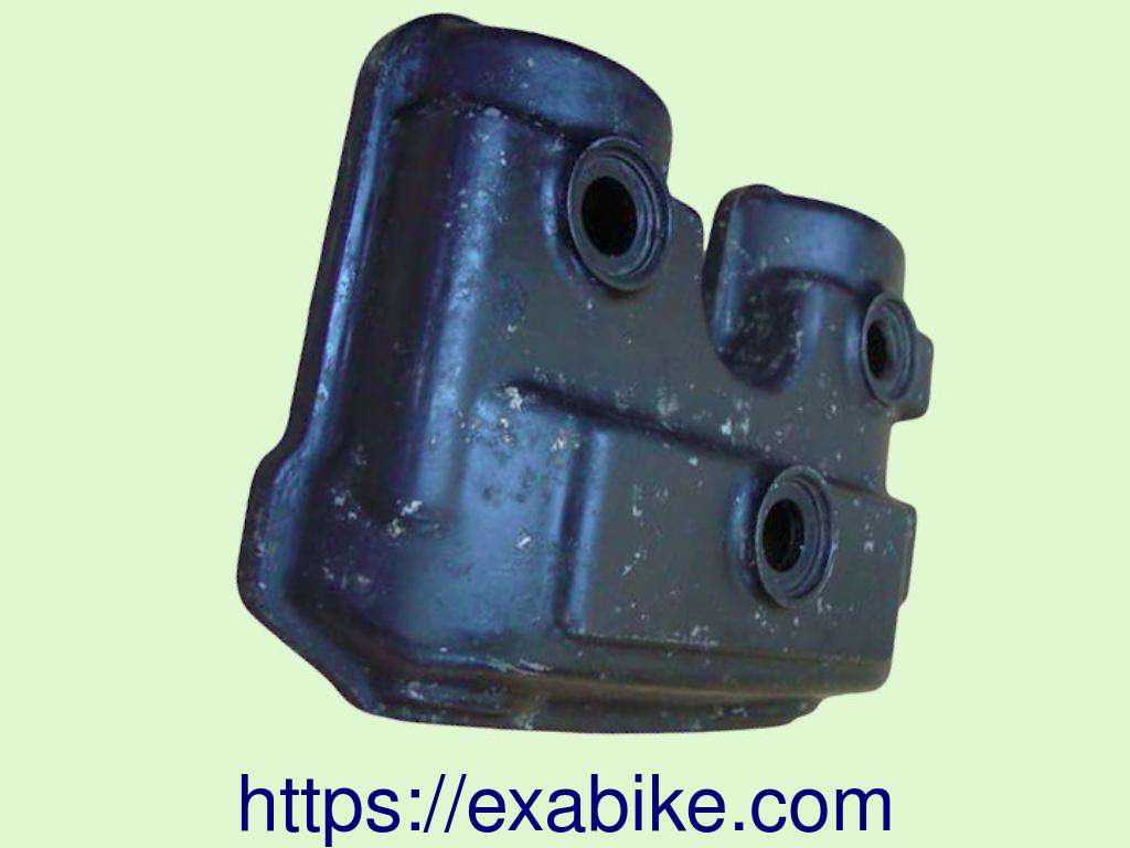 cylinder head cover Honda NX 250 - photo 1