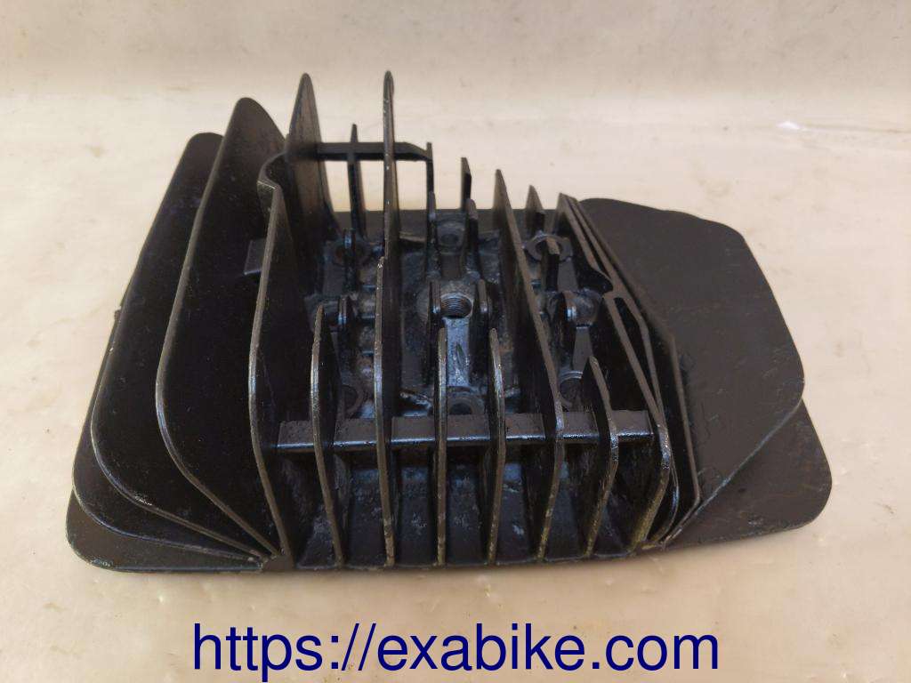 cylinder head KTM GS 240 - photo 1
