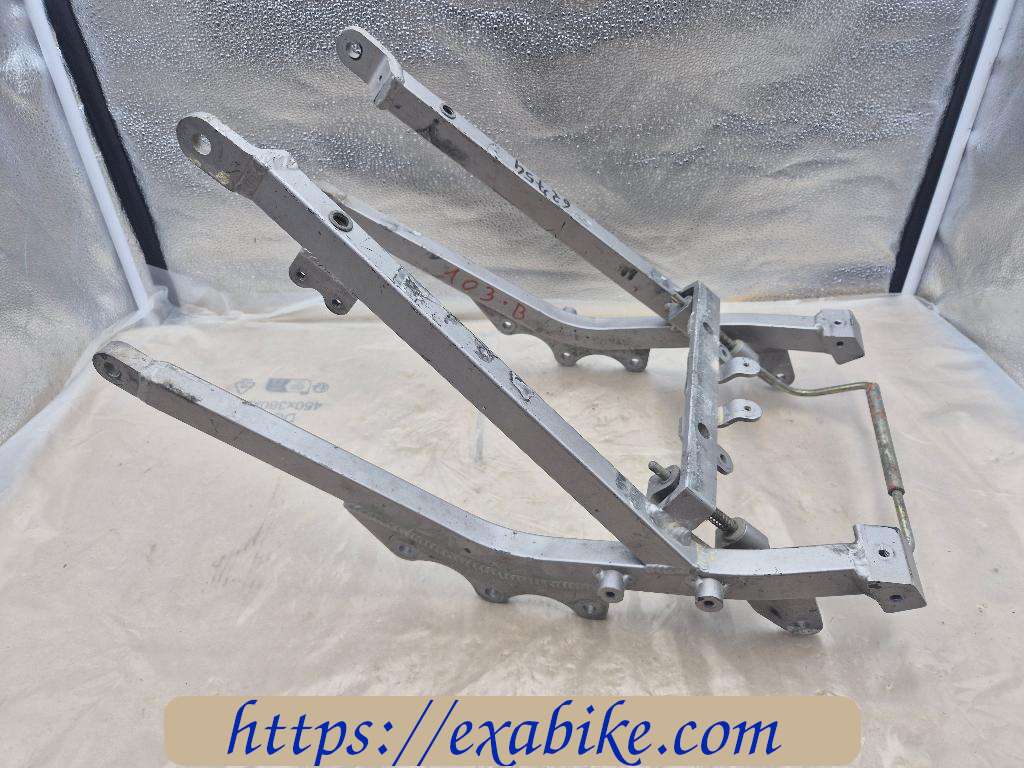 arrière de cadre Kawasaki ZXR 750 - photo 1