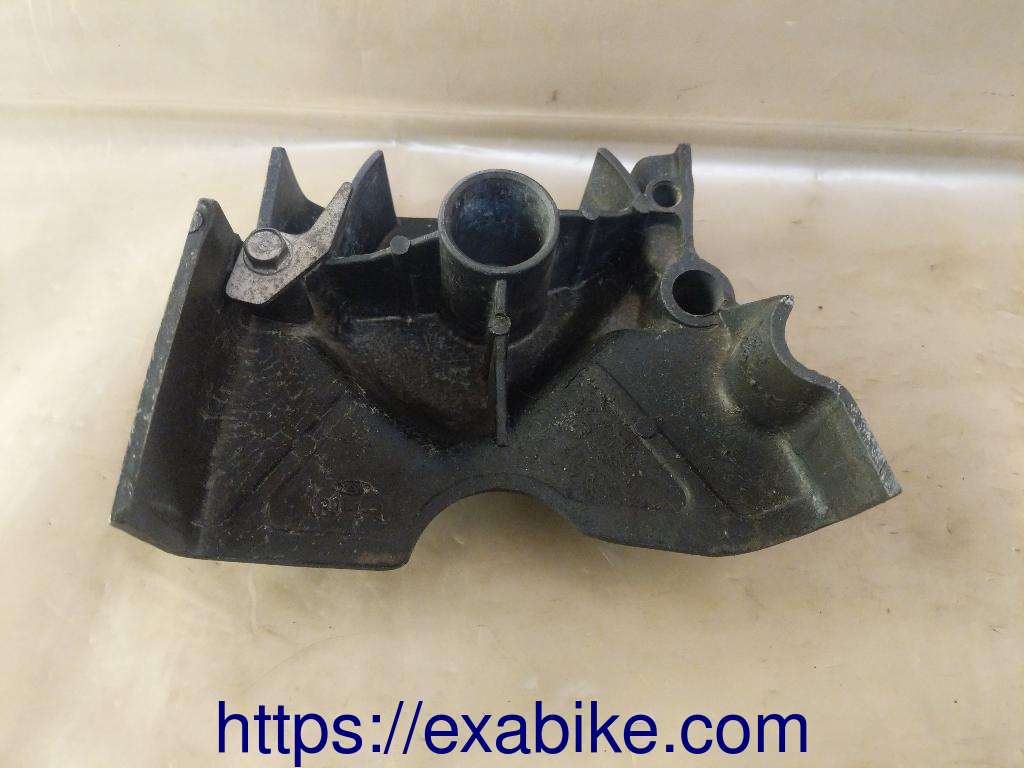 rear left engine cover Honda CM 250 - photo 3