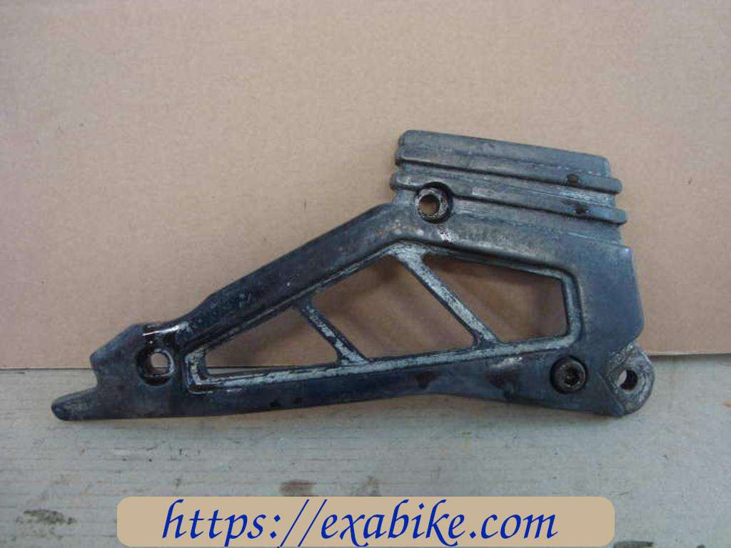 left older step Yamaha XJ 900 - photo 1