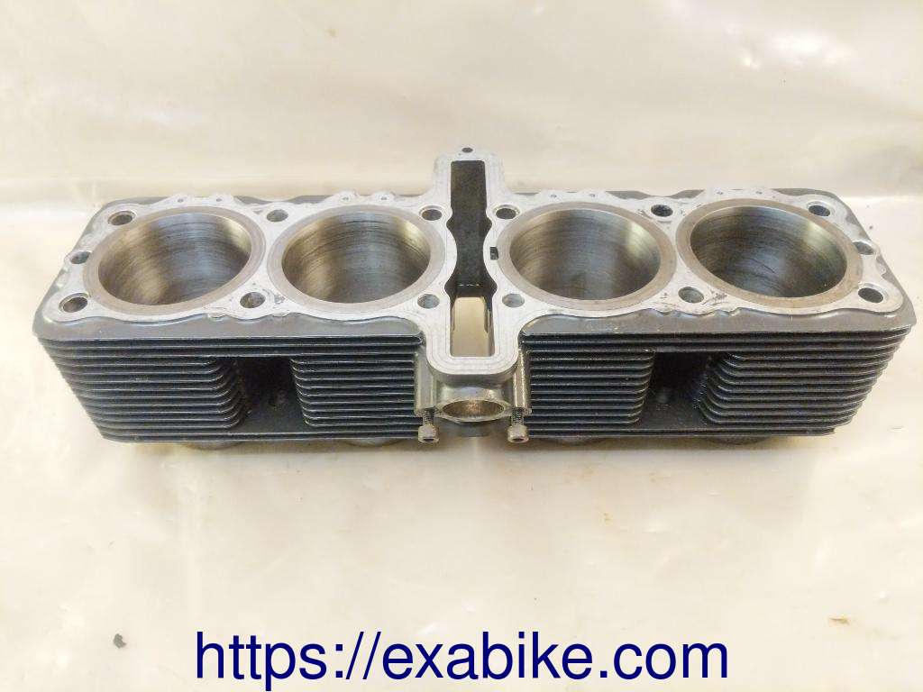 bloc cylindres Suzuki GSXR 1100 - photo 2