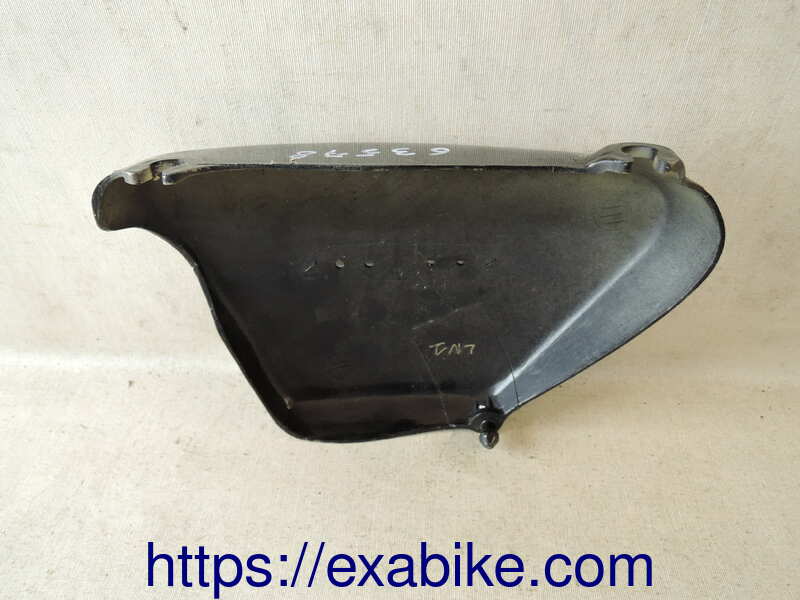 right cover Yamaha XS 400 - photo 2