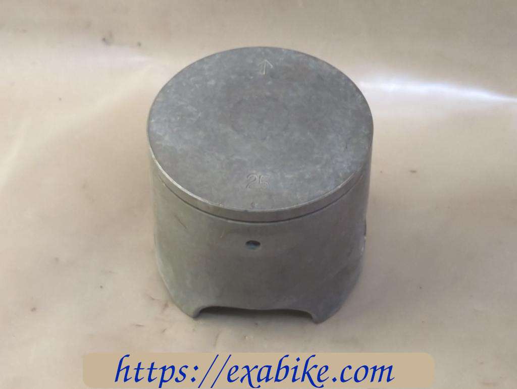 piston Yamaha YZ 125 - photo 1