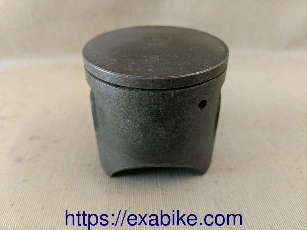 piston Yamaha YZ 125 - photo 1