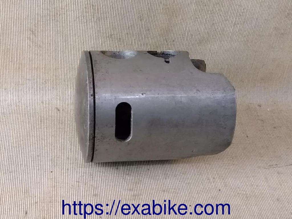 piston KTM GS 125 - photo 1