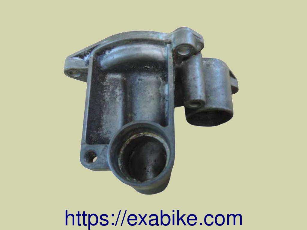 water pump cover Yamaha 600 FZR - photo 1
