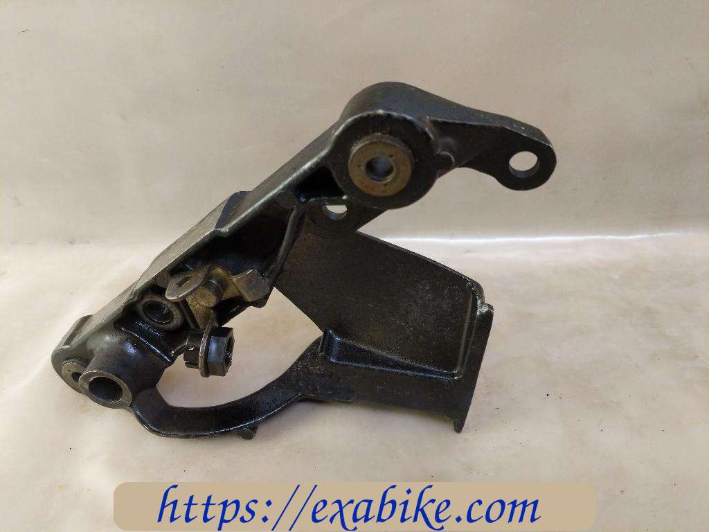 right older step Yamaha FZ 750 - photo 2