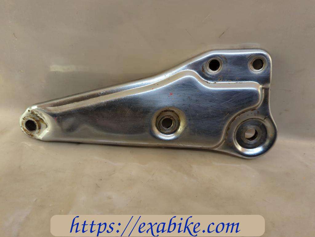 left older step Suzuki GSX 750 - photo 1