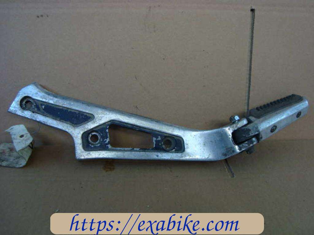 left older step Suzuki GSX 750 EF - photo 1