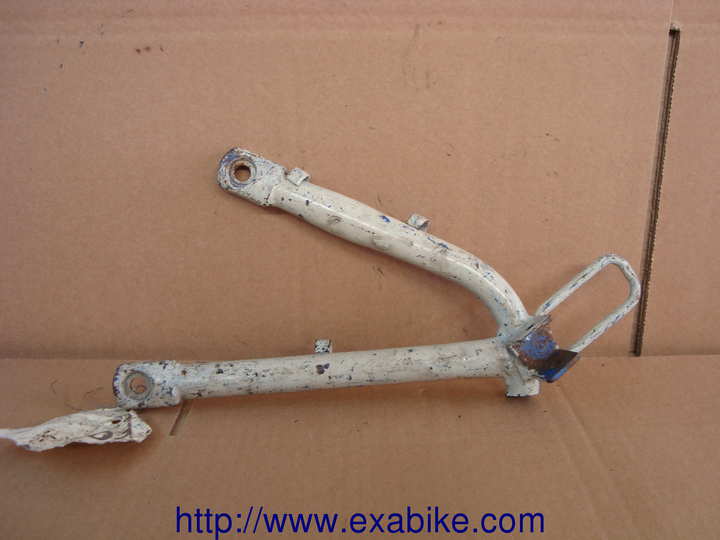 rear left older step Suzuki DR 600 - photo 1