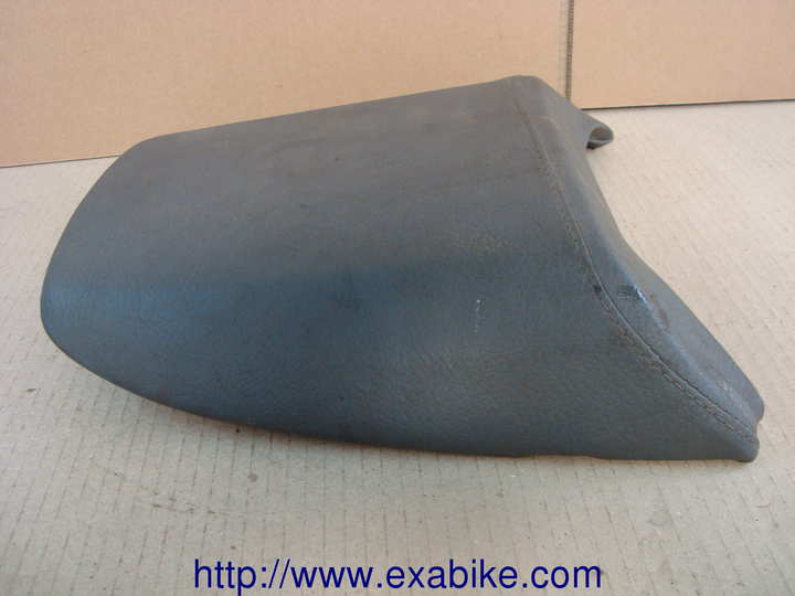 rear seat Suzuki RF 600 - photo 2