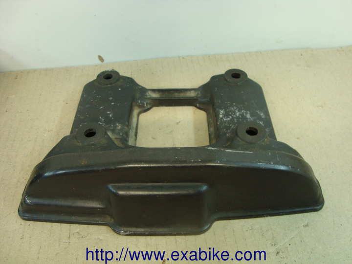 cylinder head cover Kawasaki KLR 600 - photo 1
