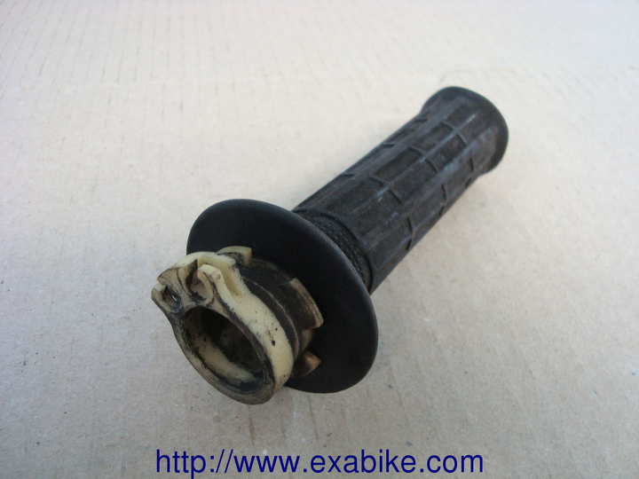 poignée de gaz Kawasaki LTD 400 - photo 1