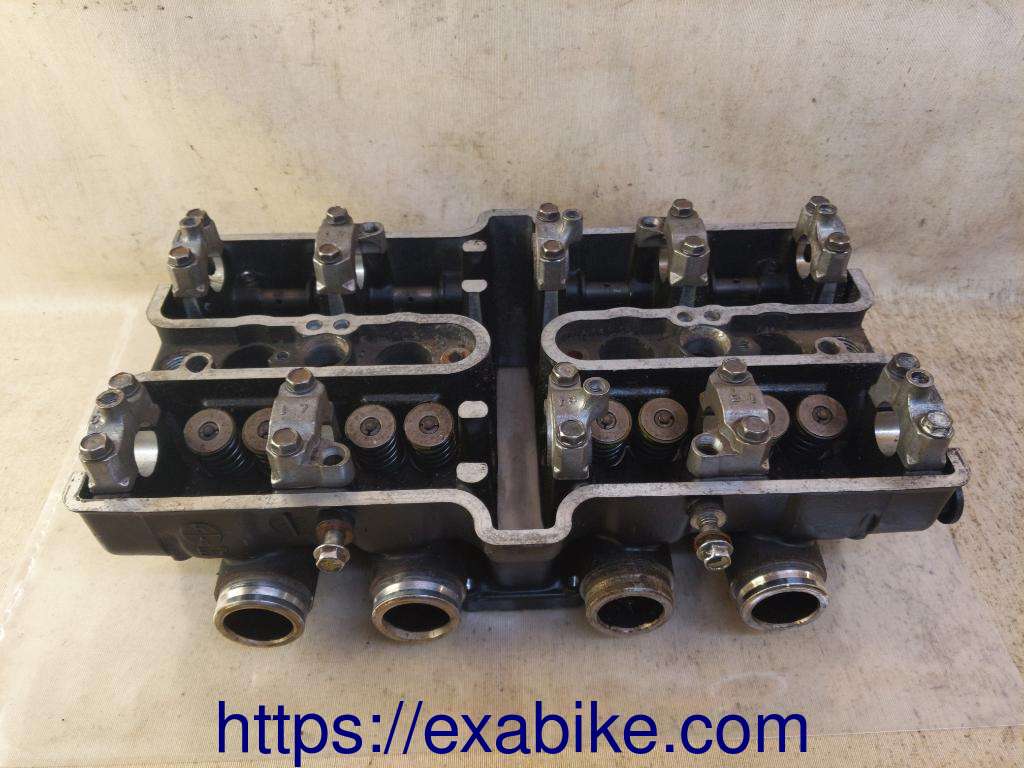cylinder head Kawasaki GPX-R 600 - photo 1