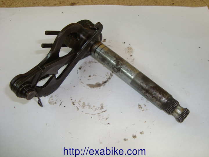 axe de sélecteur Kawasaki Zephyr 750 - photo 1