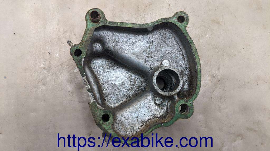 cover, change Honda VFR 750 - photo 3