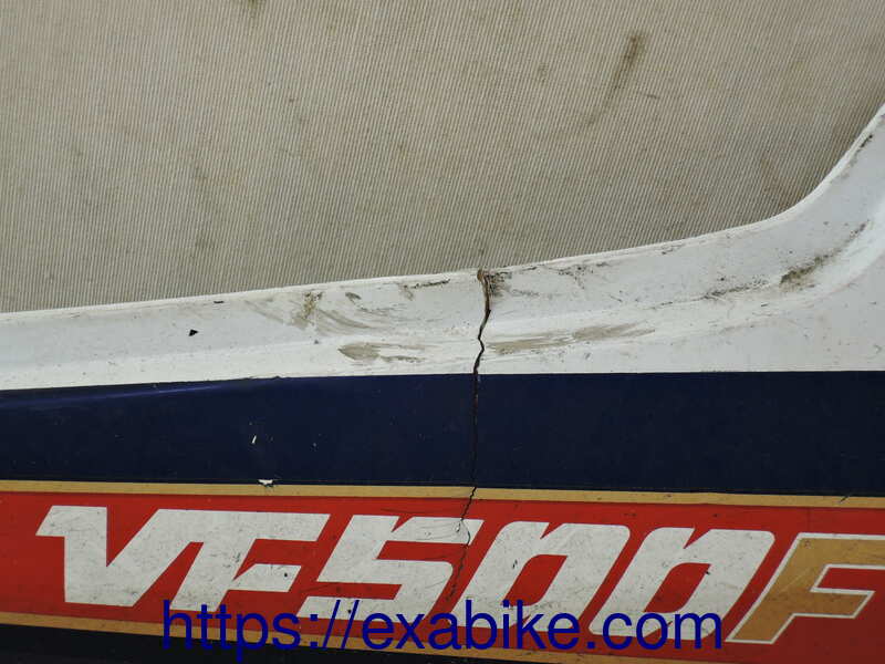 right cover Honda VF500F - photo 2