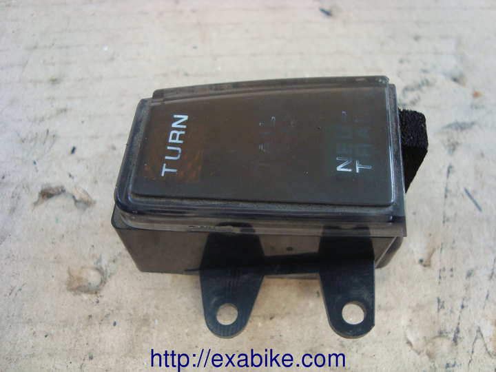 bloc voyants Honda VF 400 F - photo 1