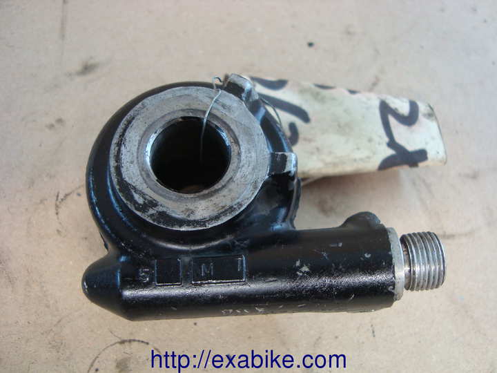 speedometer gear Kawasaki GPZ 400 ZX - photo 1