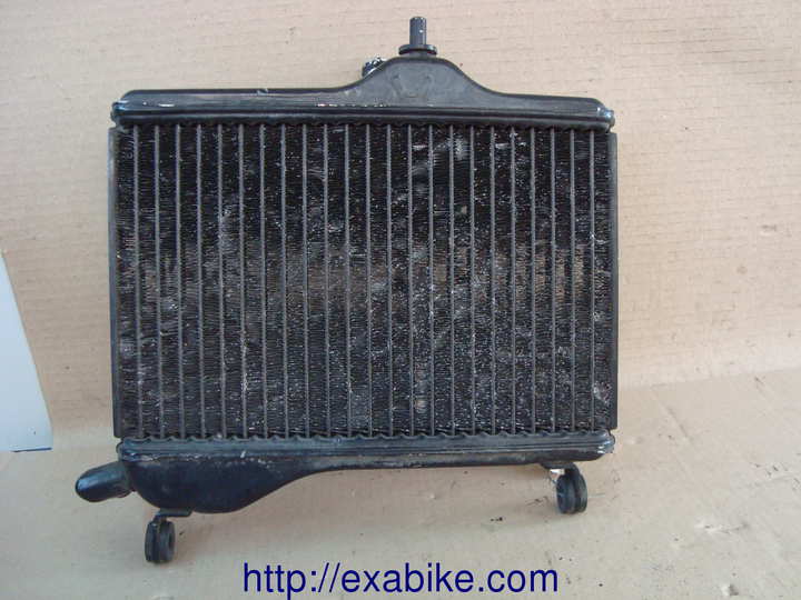 radiateur à eau Yamaha RDLC 350 - photo 1