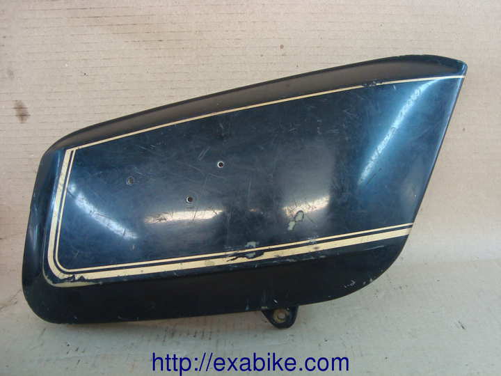 cache latéral droit Honda GL 1000 - photo 1