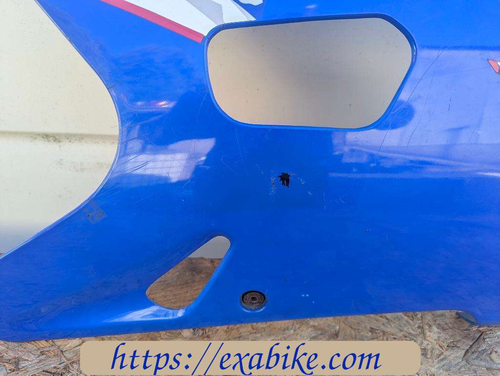 right middle cowl Suzuki GSXR 750 - photo 2