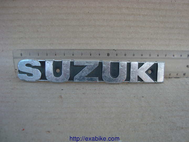 emblem Suzuki modele a identifier - photo 1