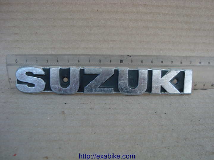emblem Suzuki modele a identifier - photo 1