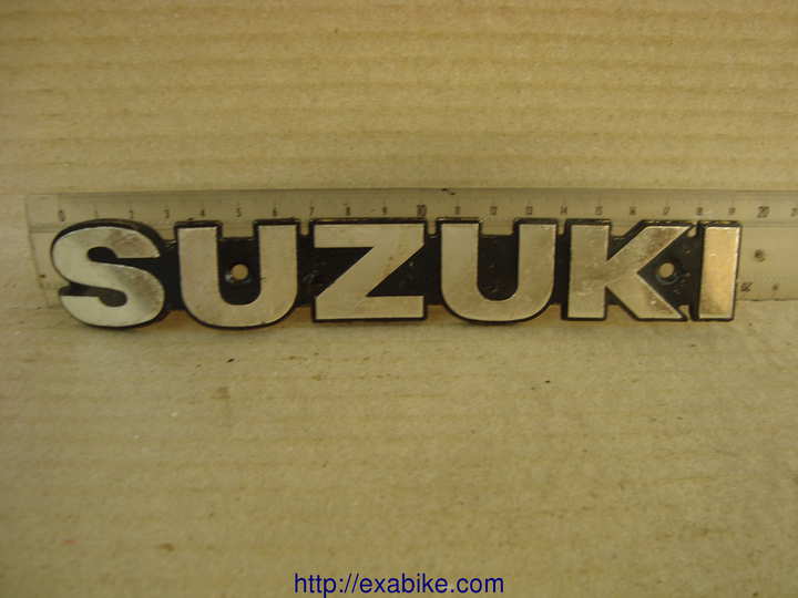 emblem Suzuki modele a identifier - photo 1