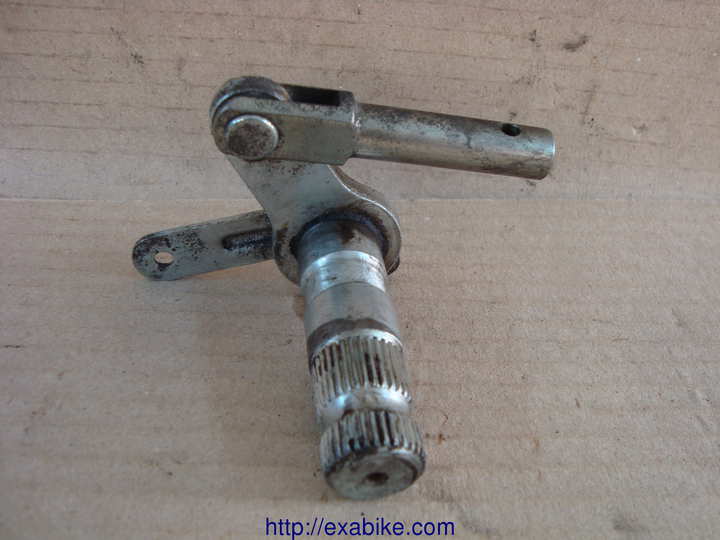 brake pedal axle Yamaha FZX 750 - photo 1