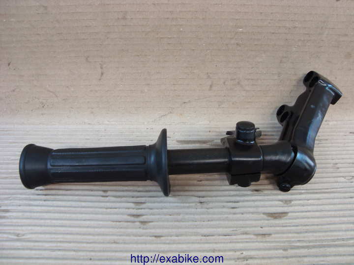 guidon gauche Yamaha XZ 550 - photo 1