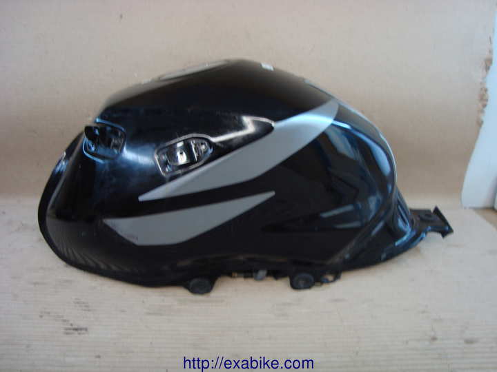 réservoir à essence Honda CBF 125 - photo 1