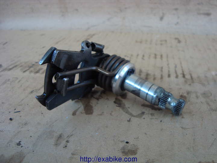 axe de sélecteur Kawasaki ZXR 750 - photo 1